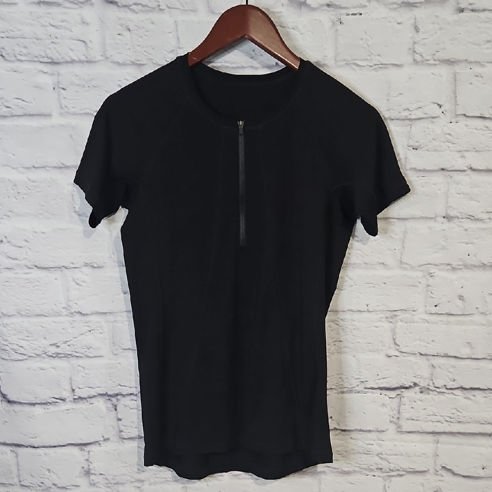 Athleta Black Fitted Athletic Zipper Short Sleeve Tee